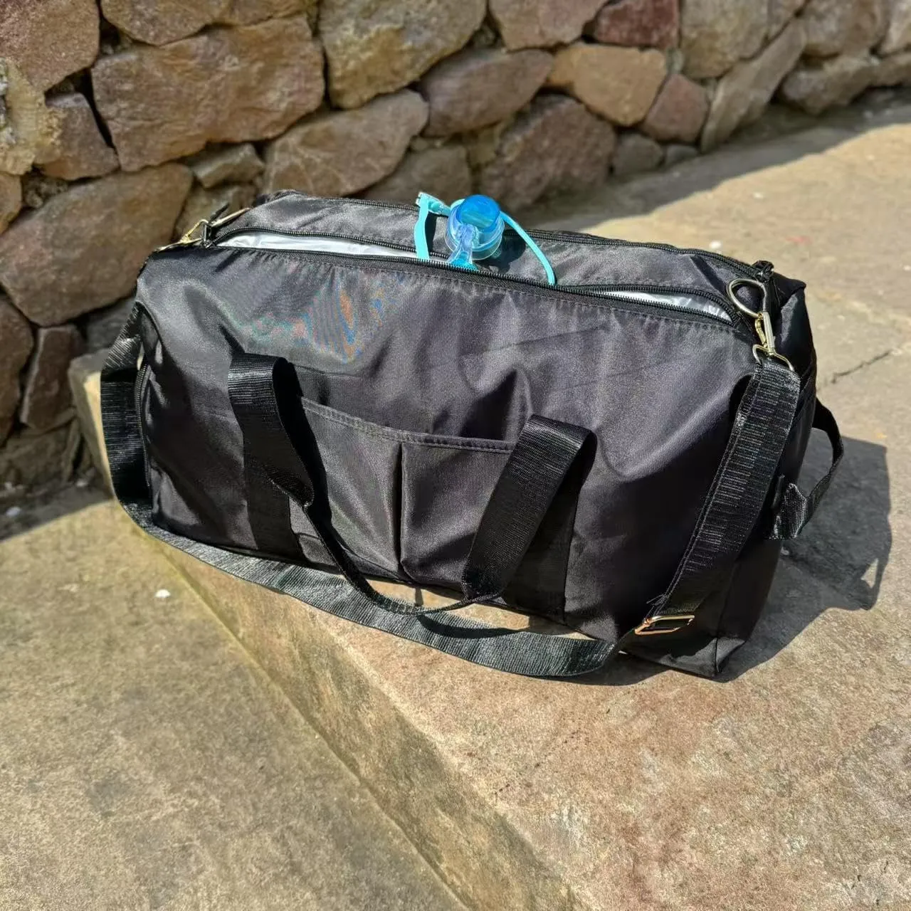 Augbunny Sports Gym Bag with Wet Pocket & Shoes Compartment, Waterproof Shoulder Weekender Bag for Women and Men Lightweight Travel Duffel Tote, Black, Large