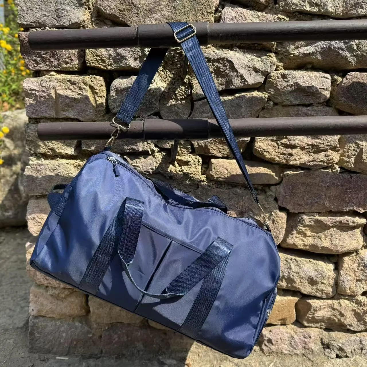 Augbunny Sports Gym Bag with Wet Pocket & Shoes Compartment, Waterproof Shoulder Weekender Bag for Women and Men Lightweight Travel Duffel Tote, Blue, Large