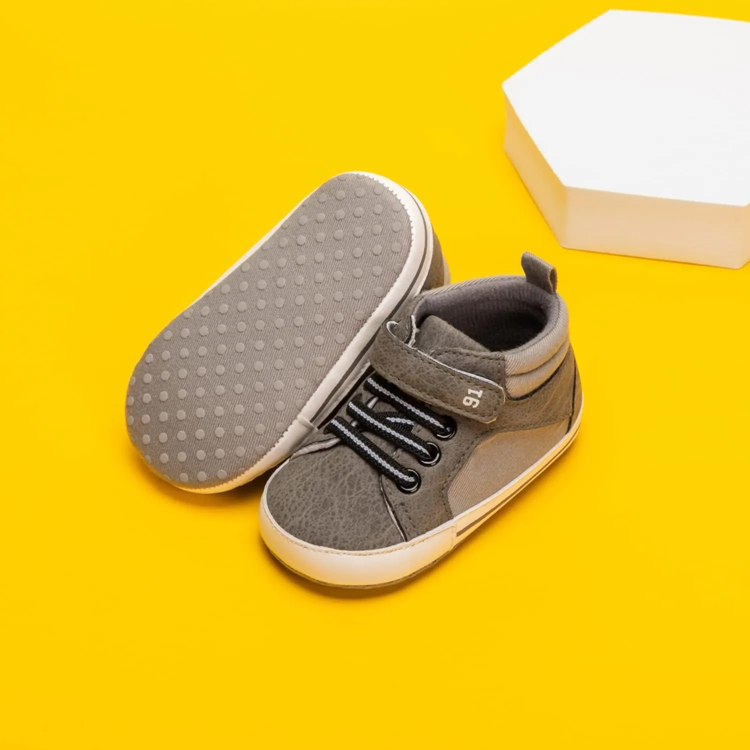 CENCIRILY Baby Boys Girls High Top Sneakers Soft Soles Anti Skid Infant Ankle Shoes Toddler Prewalker First Walking Crib Shoes