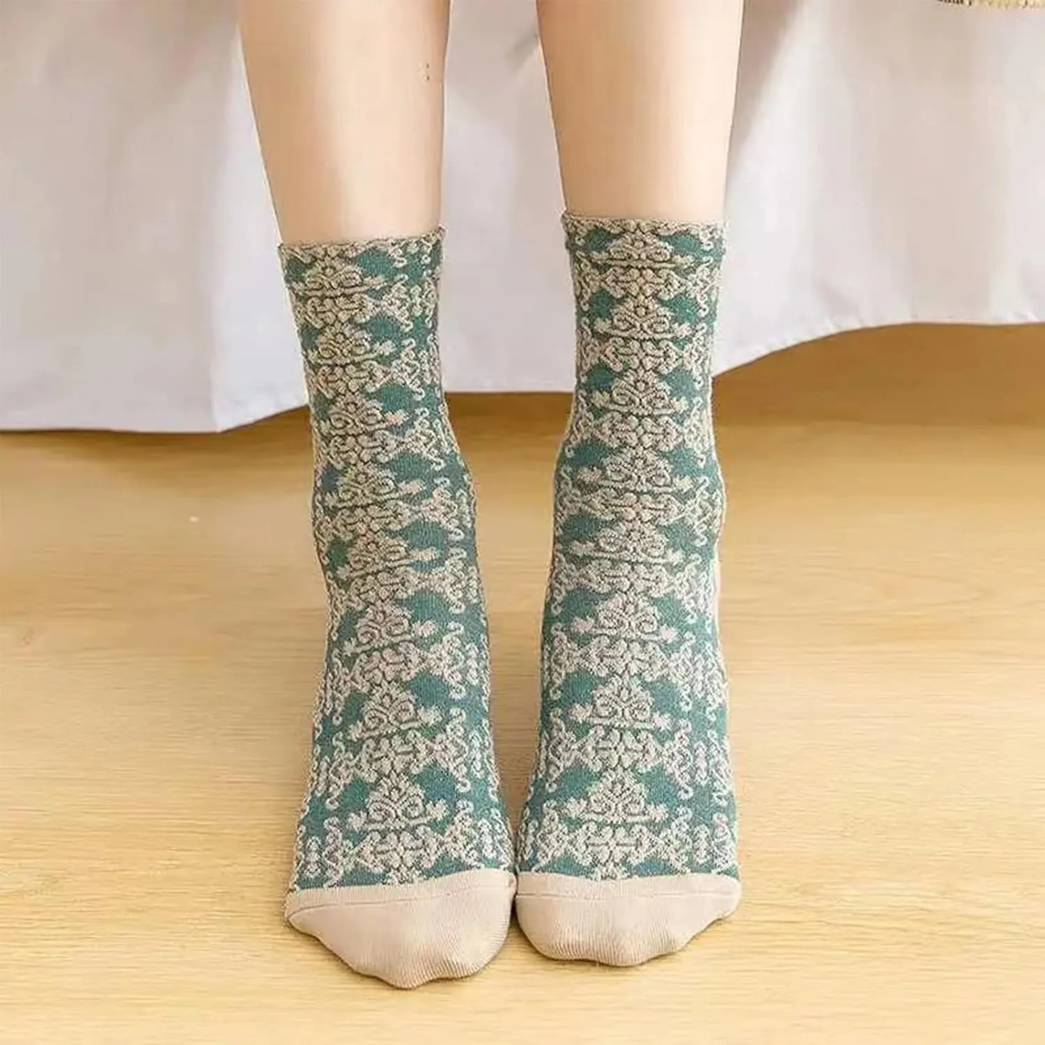 DXYAKY 5 Pairs Womens Floral Cotton Socks Vintage Patterned Crew Socks Novelty Ankle Ruffled Warm Casual Dress Socks