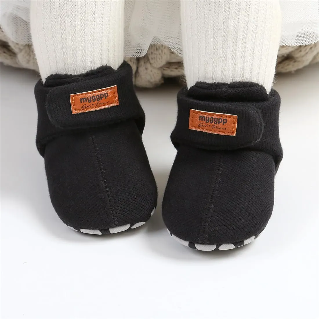 GDSDYM Baby Booties Cozy Fleece Slippers Soft Baby Shoes With Gripper Soles, Winter Infant Newborn Crib Sock Shoes Warm Footwear First Walkers