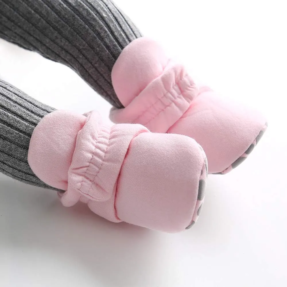 GDSDYM Baby Booties Cozy Fleece Slippers Soft Baby Shoes With Gripper Soles, Winter Warm Infant Newborn Crib Sock Shoes First Walkers