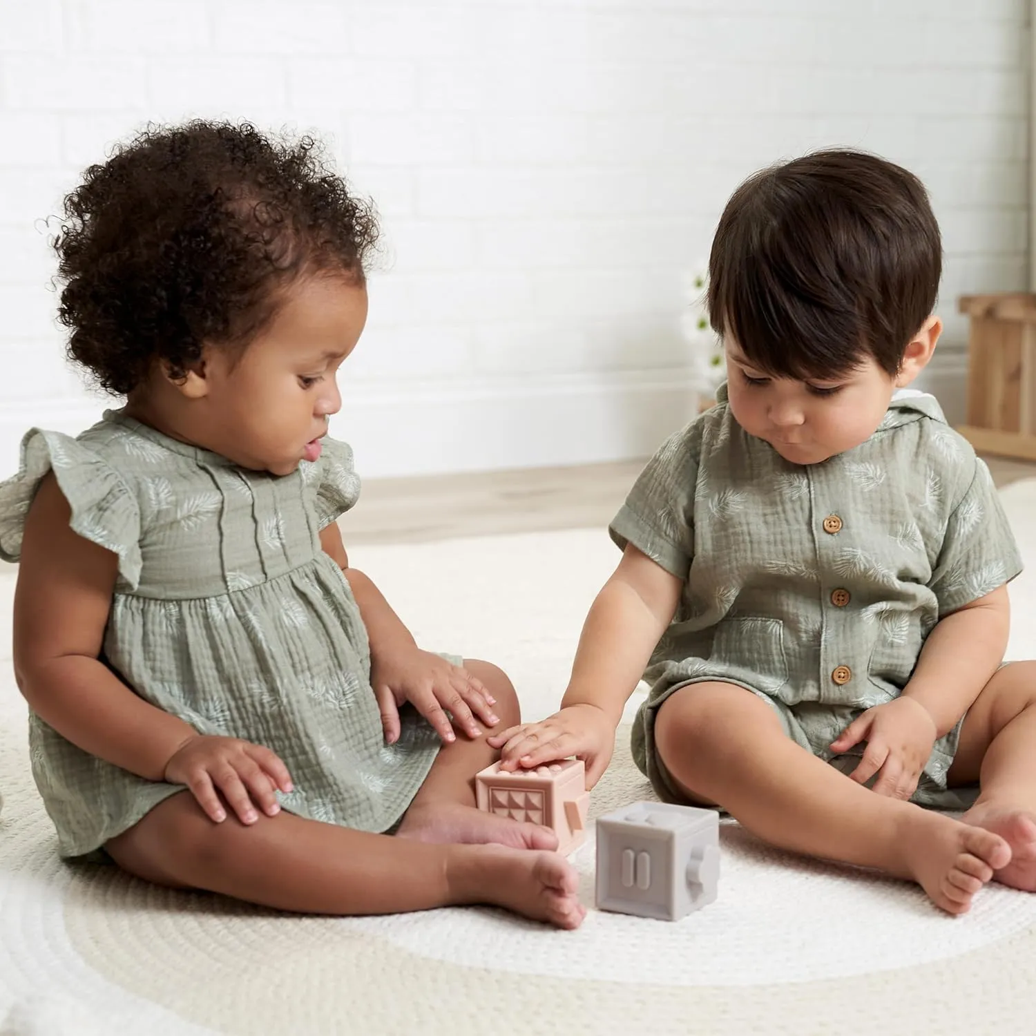 Gerber Baby Girls' 2 Piece Dress and Diaper Cover Set